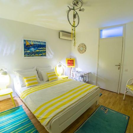 Yellow Lily Mostar Apartman Екстер'єр фото