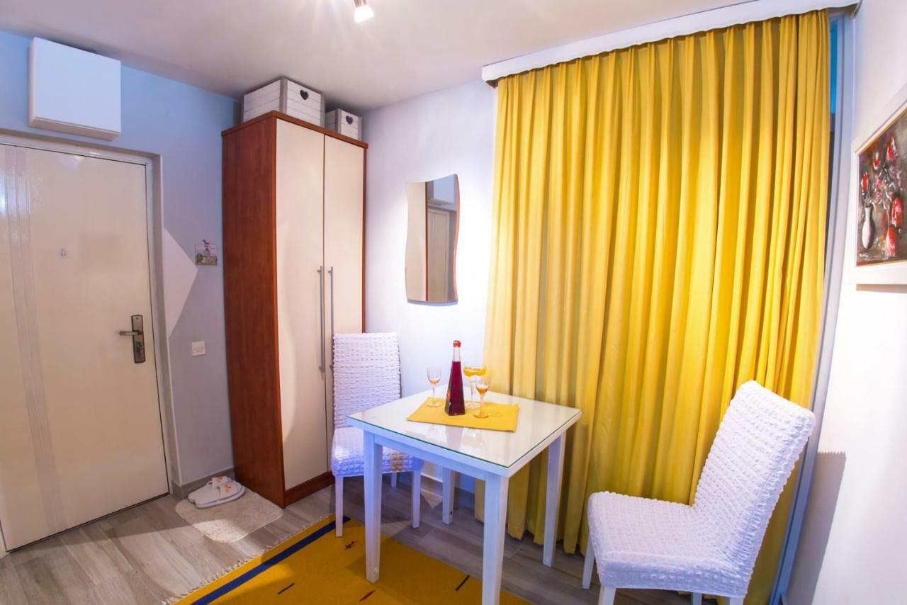 Yellow Lily Mostar Apartman Екстер'єр фото