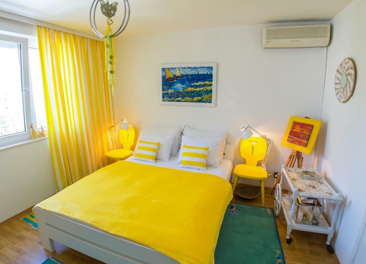 Yellow Lily Mostar Apartman Екстер'єр фото