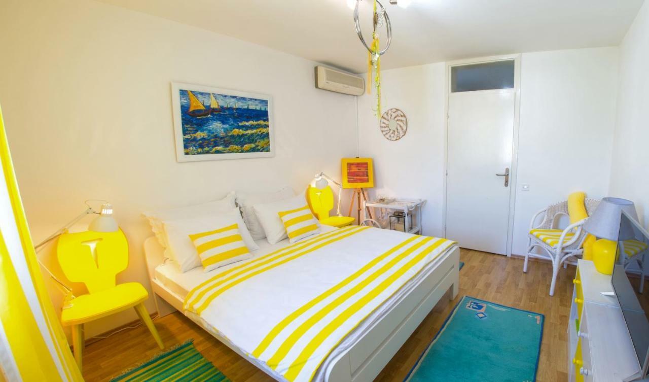 Yellow Lily Mostar Apartman Екстер'єр фото